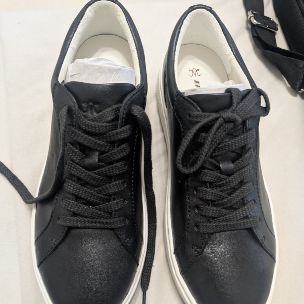 Black Leather Women's Sneakers